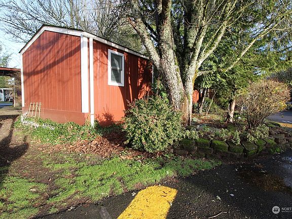 5th image of 4040 Auburn Way S #32