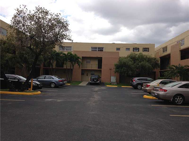 1st image of 40 NW 87th Ave APT D211