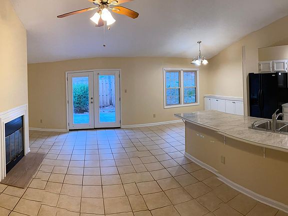 3rd image of 9053 Highbridge Dr