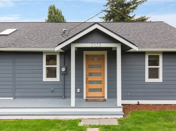 2323 SW 114th St, Burien, WA 98146