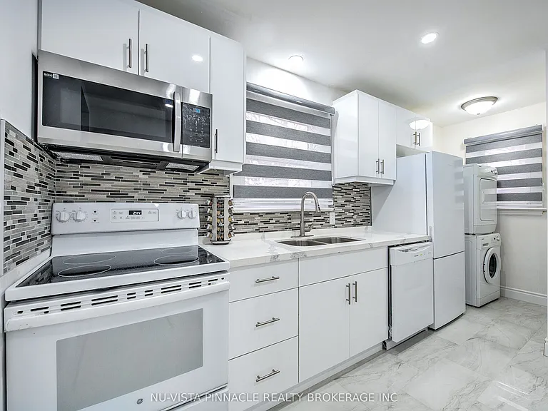 1632 Churchill Ave — Photo 10