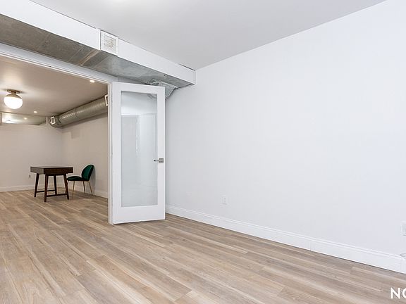5th image of 105 Weirfield St #1