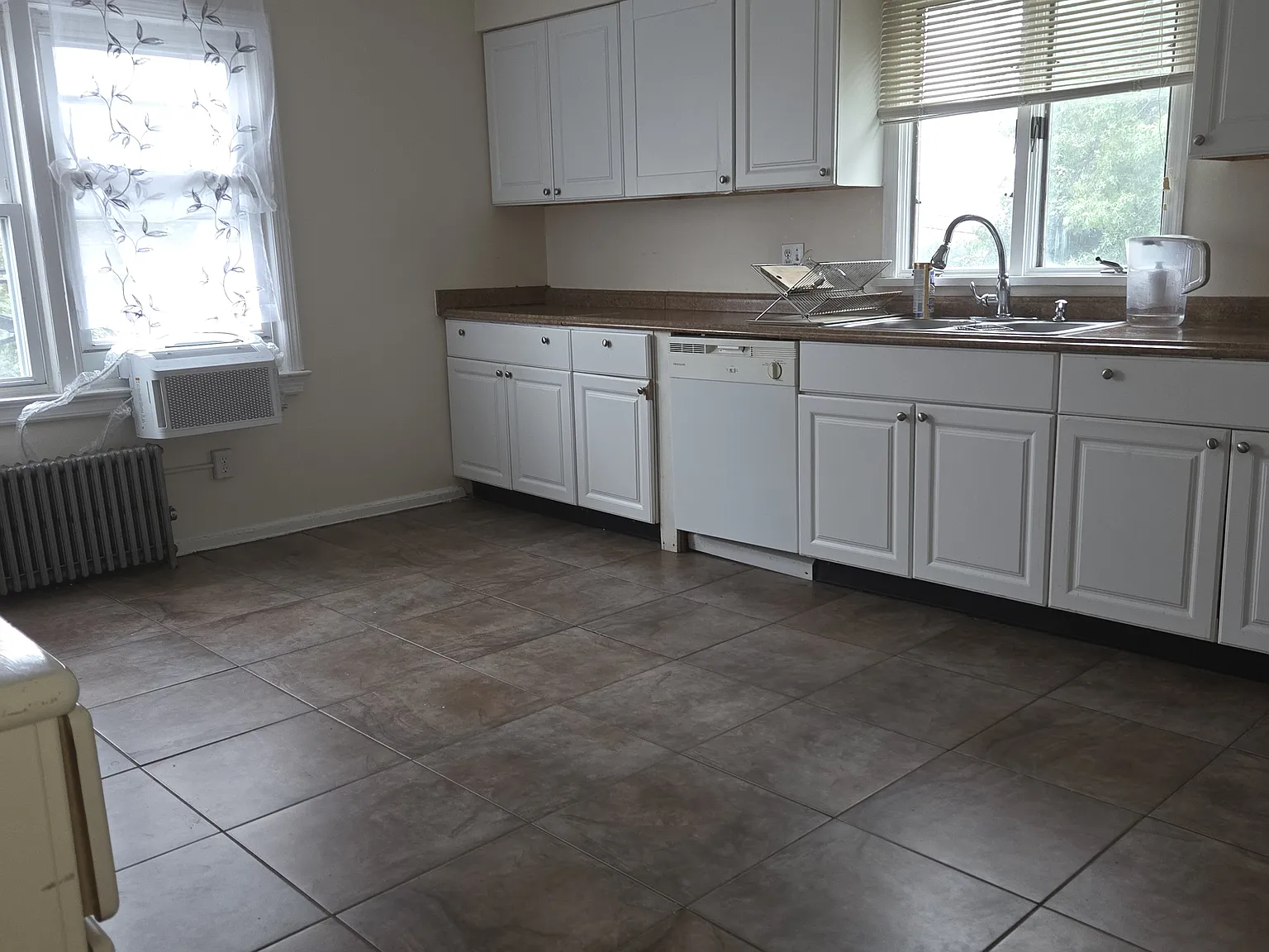 3 bed, $2,800 — Photo 3