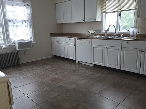 3rd image of 5-16 Hopper Ave