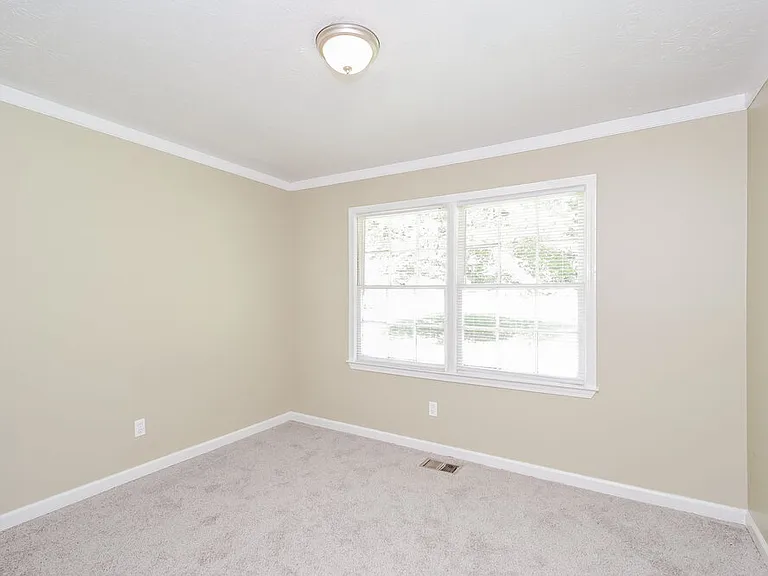 375 N Hickory Ln — Photo 12