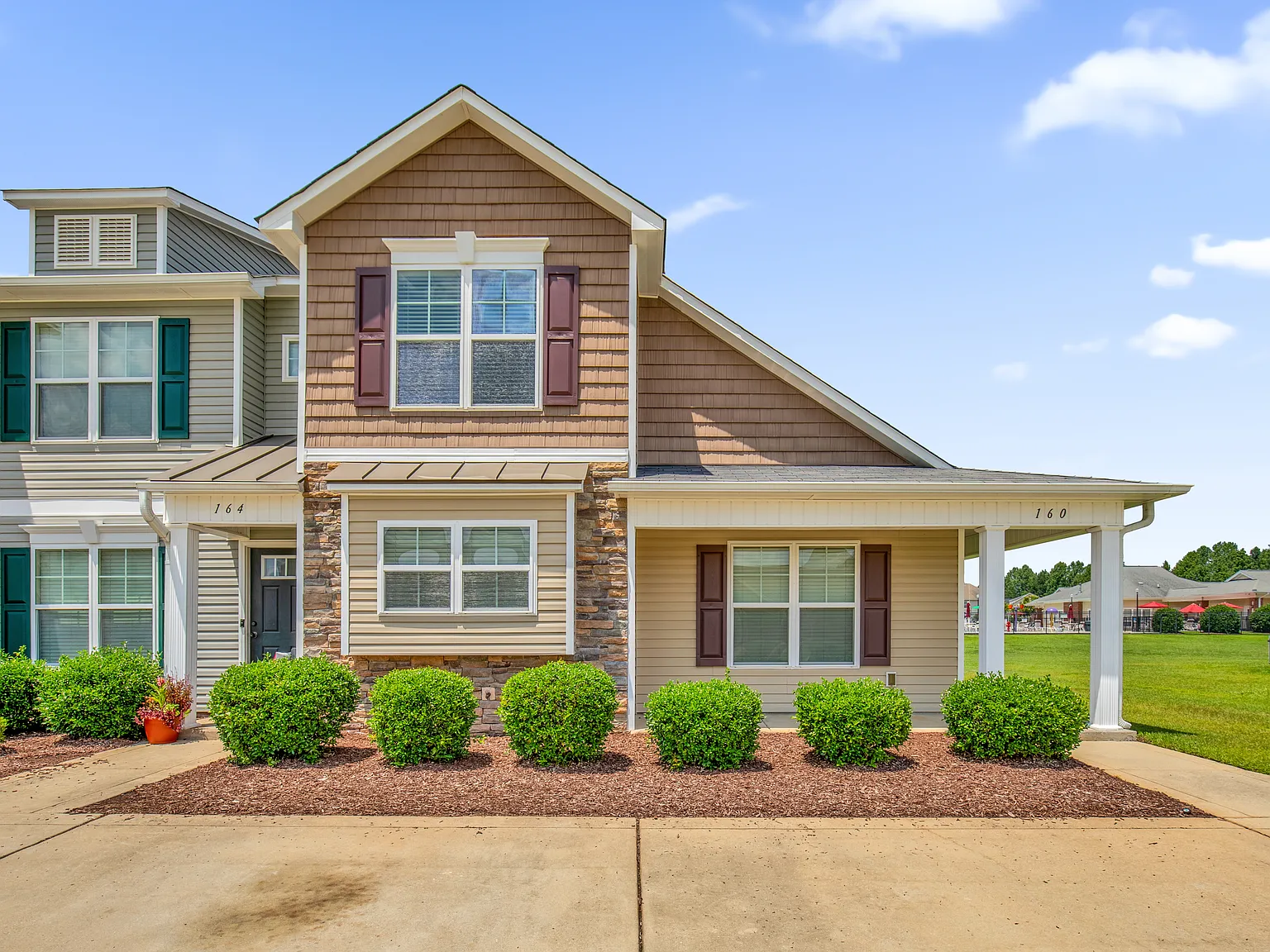 3 bed, 2.5 bath, 1411 sqft, $1,850 — Photo 1