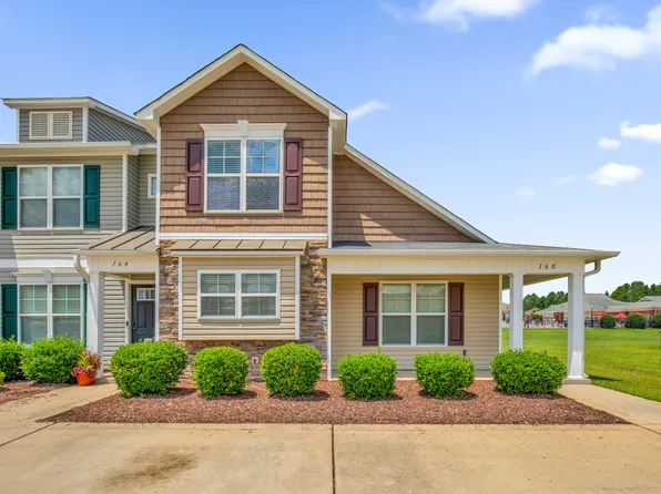 160 Collinwood Dr, Raeford, NC 28376