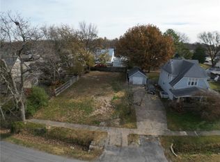 707 S Wright St #6, Siloam Springs, AR 72761