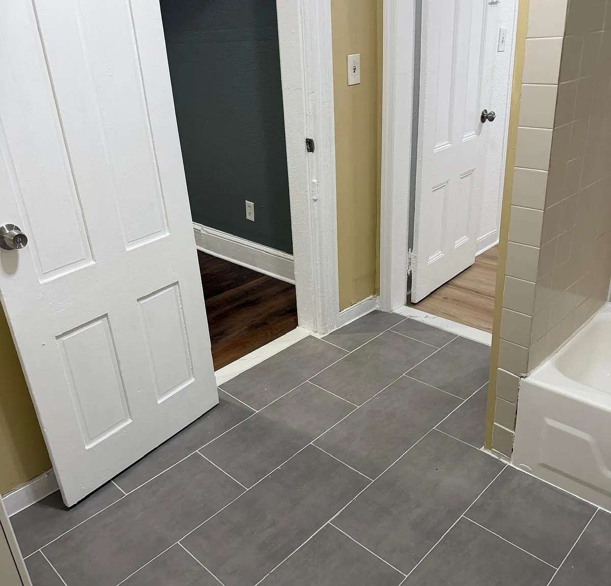 2 bed, $1,700 — Photo 3