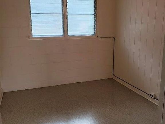 4th image of 98-083 Kanuku Pl APT B