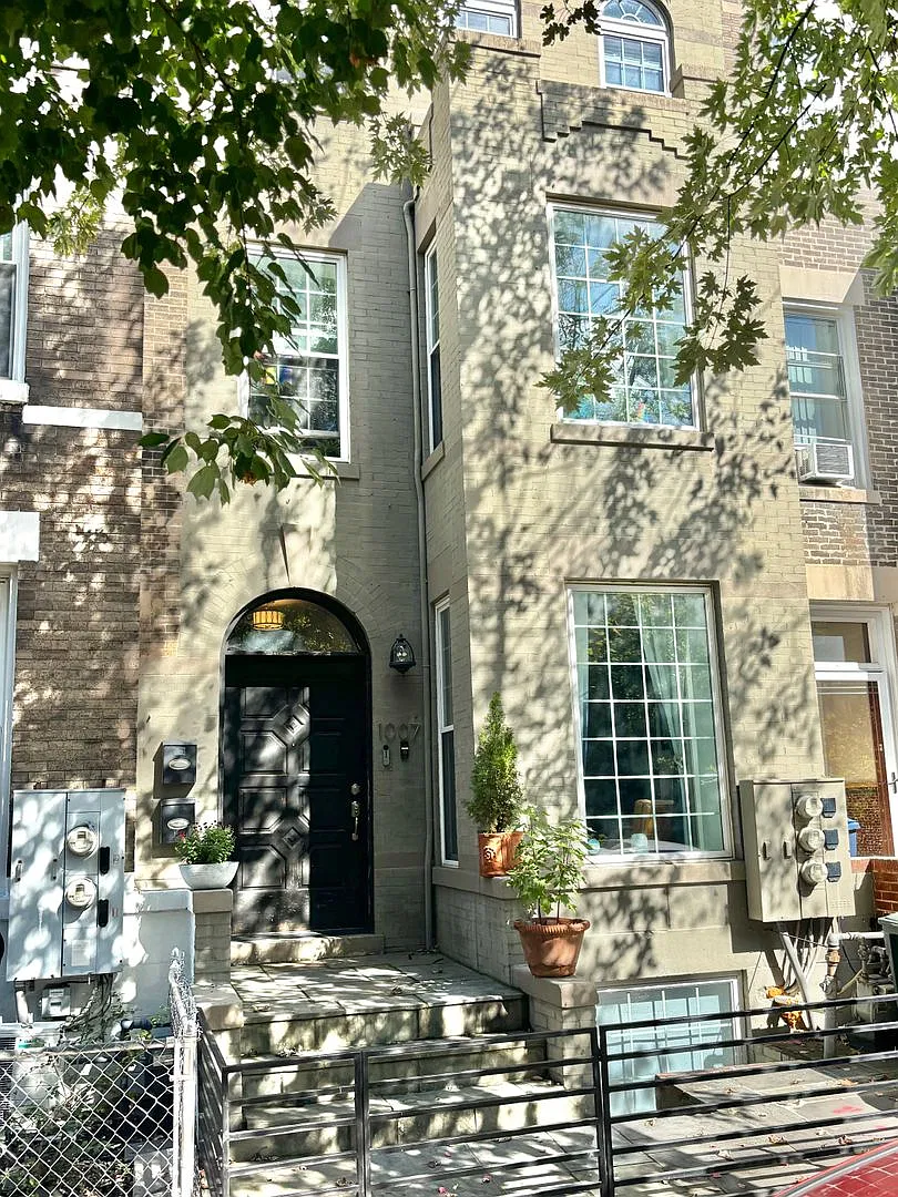 Sparkling Duplex in Columbia Heights — Photo 1