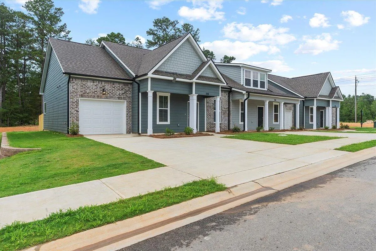 2 bed, 2.0 bath, 1285 sqft, $1,900 — Photo 4