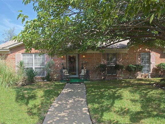 3rd image of 6225 Landmark Dr
