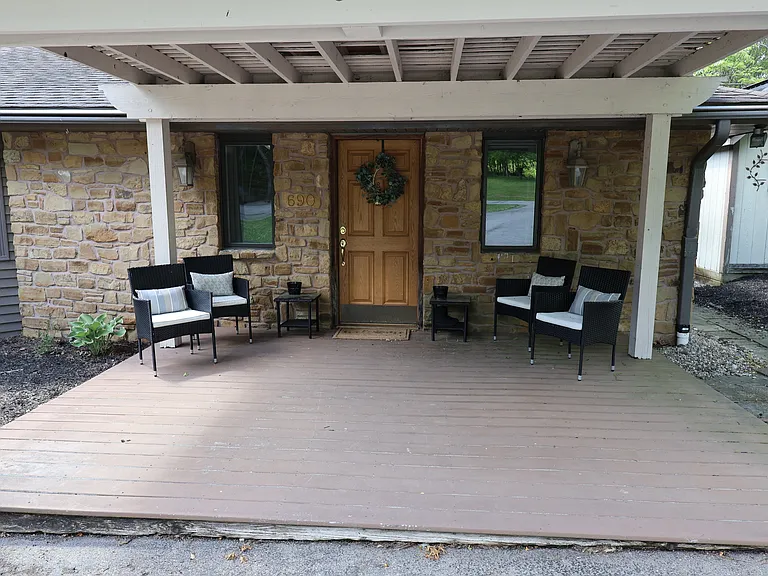 690 Terrace Lake Rd — Photo 5