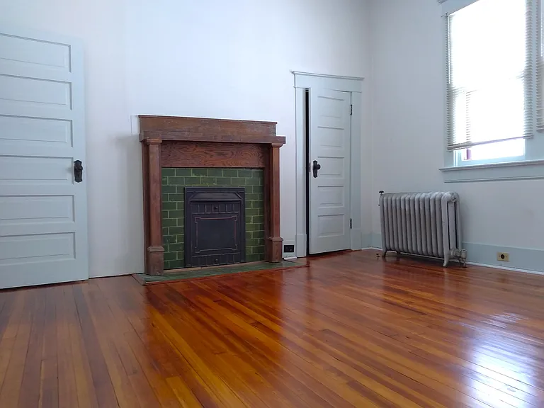 829 Wilkerson Ave — Photo 4