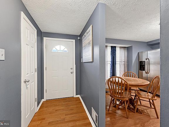 2nd image of 1300 E Spring Meadow Ct