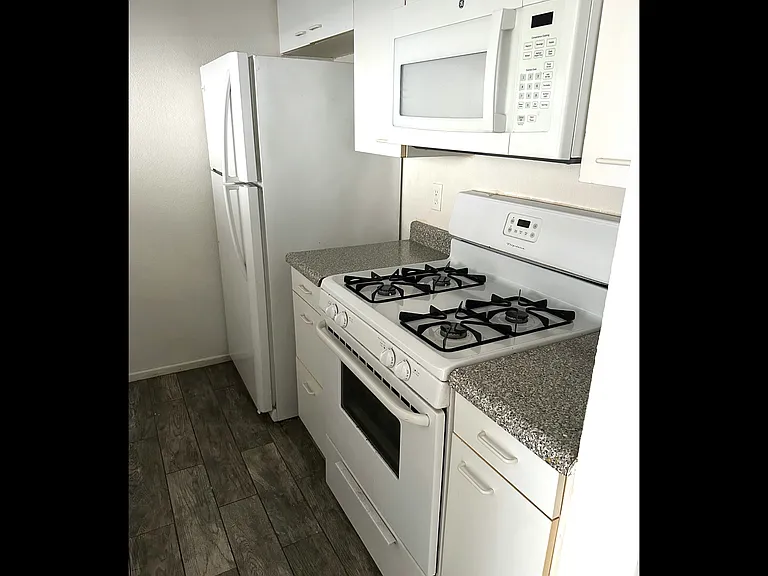 1245 N Cherokee Ave #3 — Photo 2