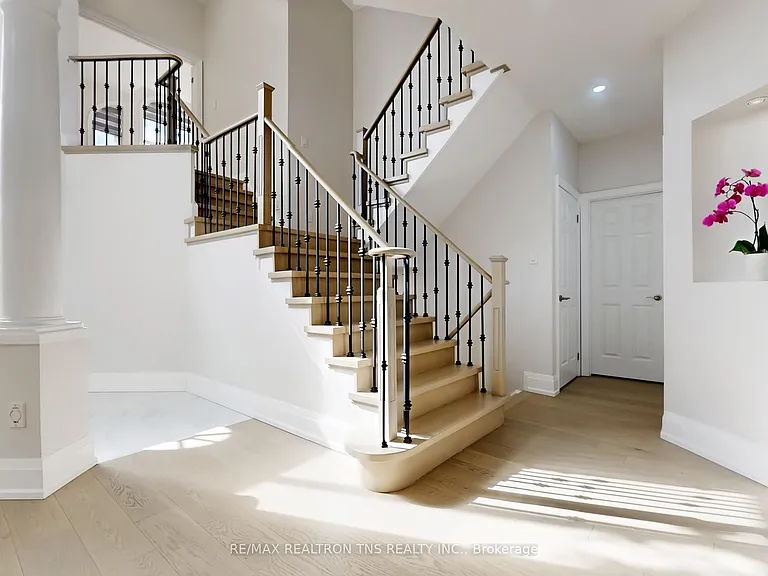 77 Frank Endean Rd — Photo 24