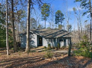 48 Commodore Dr, Salem, SC 29676