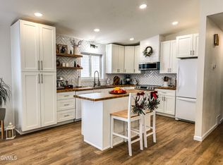 1526 Oakland Dr, Bismarck, ND 58504