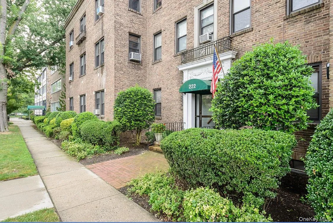 1 bed, 1.0 bath, 650 sqft, $3,000 — Photo 2