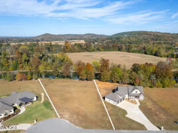 41 Espalier Dr, Decatur, TN 37322