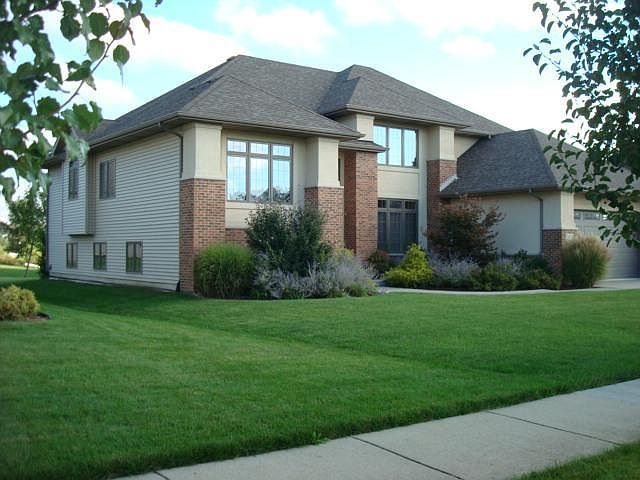 2nd image of 3970 W 92nd Pl