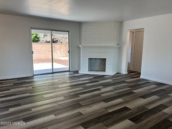 3rd image of 1025 E Orange St