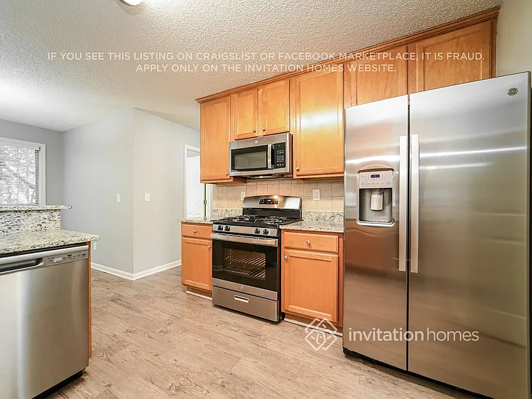 304 Freeman Forest Dr — Photo 7