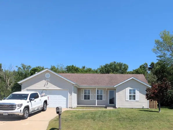 1553 S College St, Webb City, MO 64870