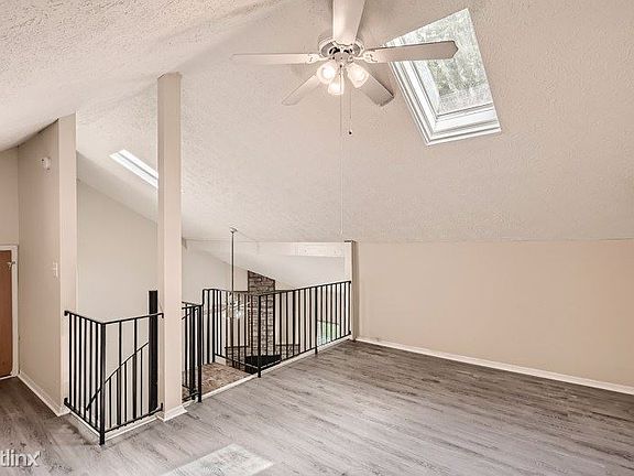 5th image of 2609 Plantation Way