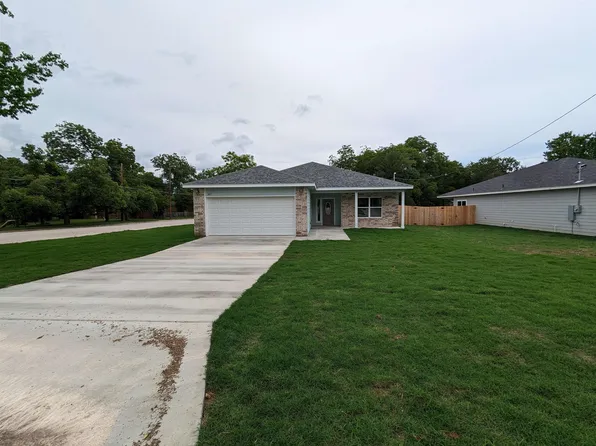 207 N Race Street, Lampasas, TX 76550