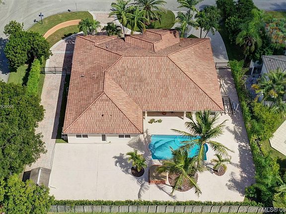 2nd image of 8598 SW 168th Ter