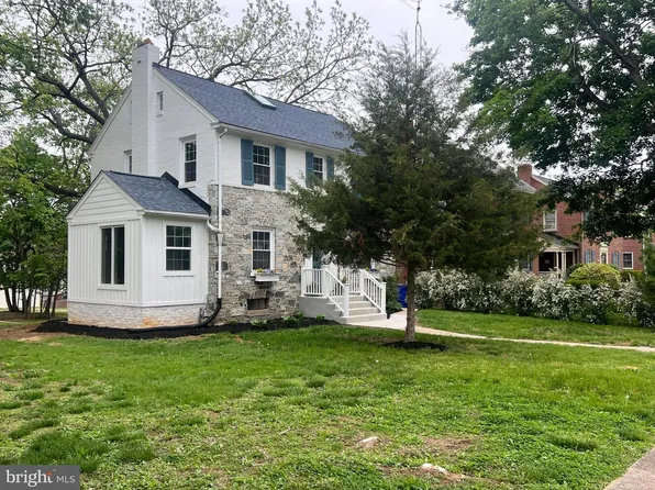 1005 Woodland Way, Hagerstown, MD 21742