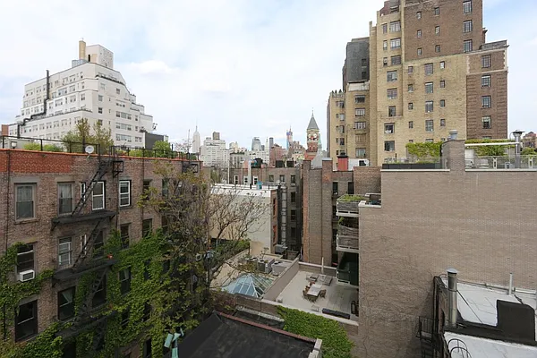 Rented by Compass | media 11