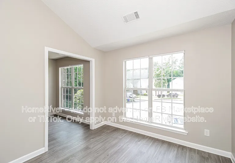 5037 Kens Ct — Photo 4