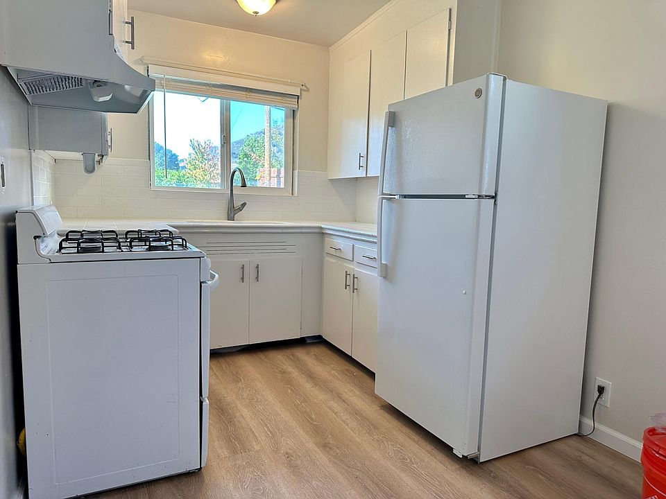 2nd image of 140 Ferrini Rd #18
