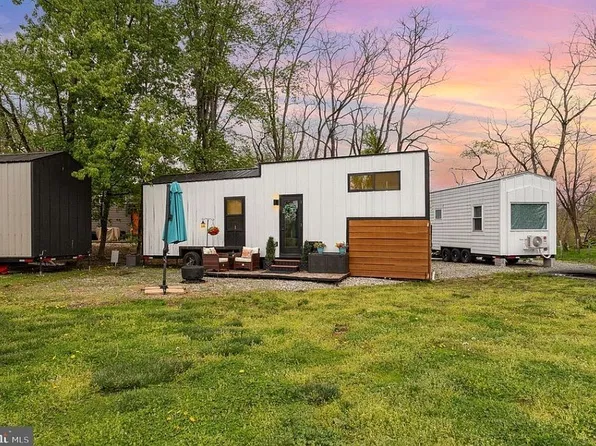 867 Schwanger Rd #14, Elizabethtown, PA 17022