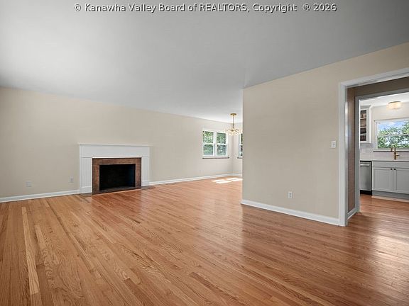 2nd image of 1415 Bedford Rd