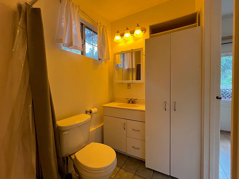 1262B N Topanga Canyon Blvd — Photo 9