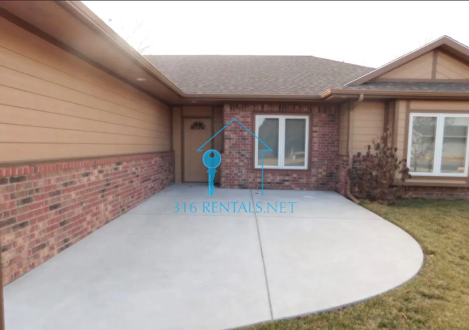 **Coming Soon** $1,500 - 517 Village - 3 Bedroom / 2 Bathroom — Photo 3