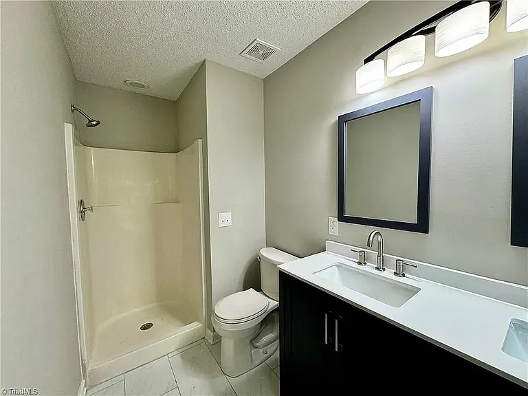 4019 Sherry Ct — Photo 25