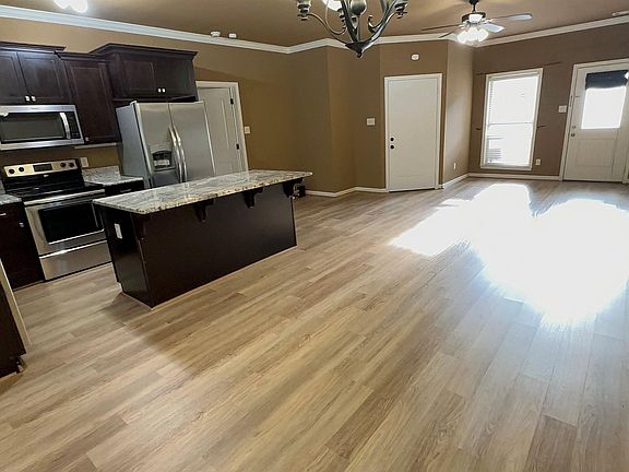 5th image of 1224 Ridgecrest Dr