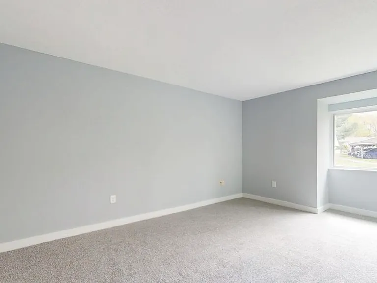 75 Brookwood Dr #D — Photo 12