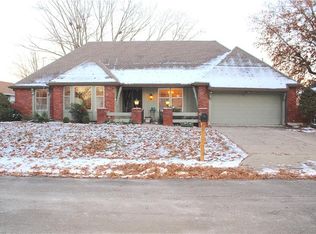 9417 Ralston Ave, Kansas City, MO 64138