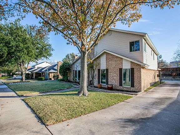 3rd image of 2020 Oakmeadow Ct