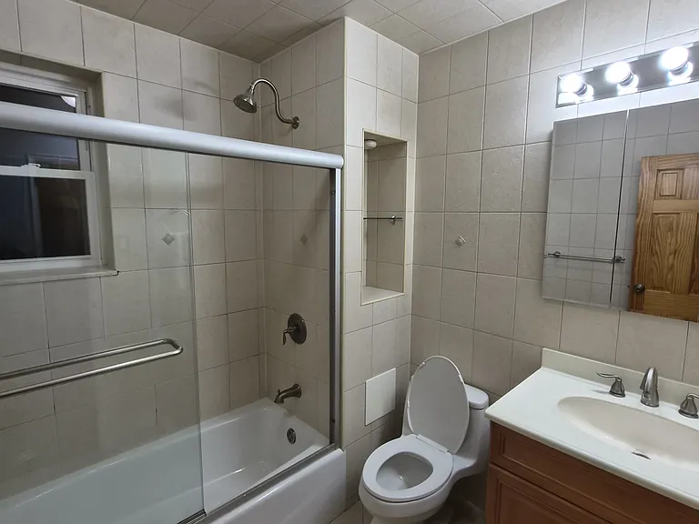 2121 Kimball St — Photo 9