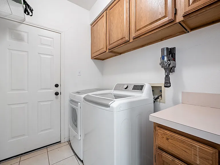 10912 Grassmere Ct — Photo 40