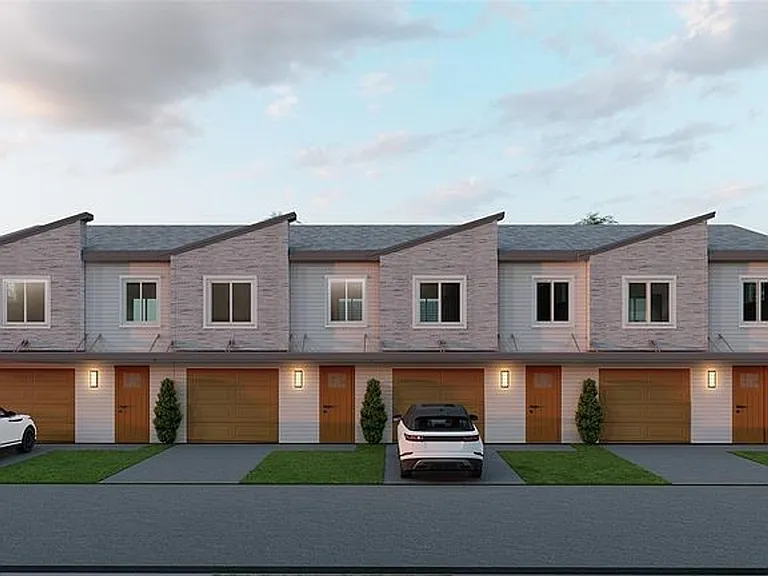 221 Fairgrounds Rd — Photo 12