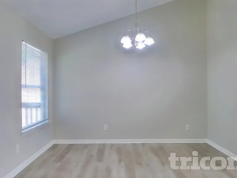 5733 Partin Ln — Photo 3